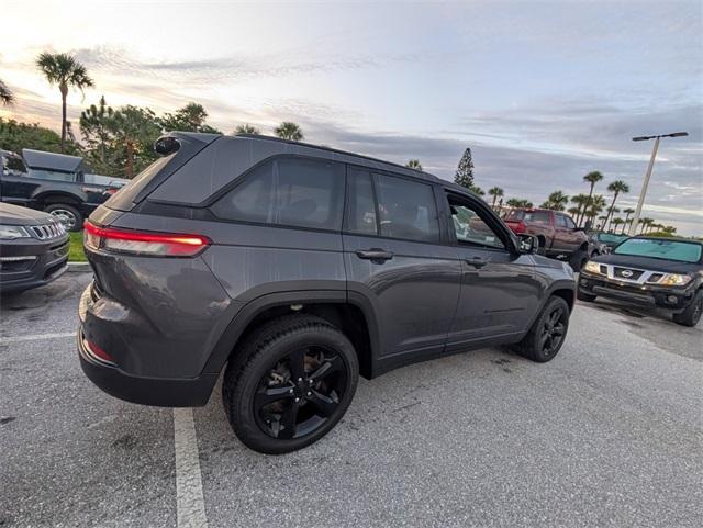 used 2024 Jeep Grand Cherokee car, priced at $35,715