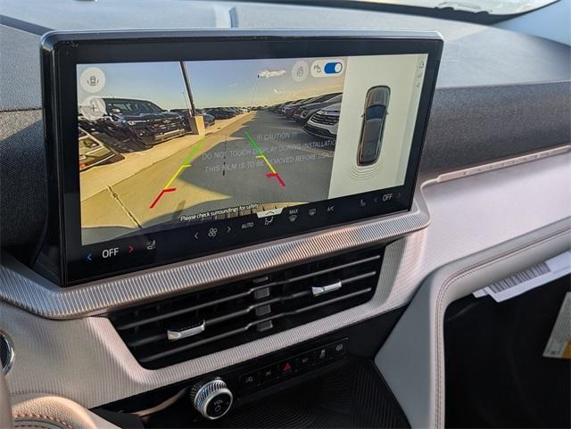 new 2025 Ford Explorer car, priced at $40,967