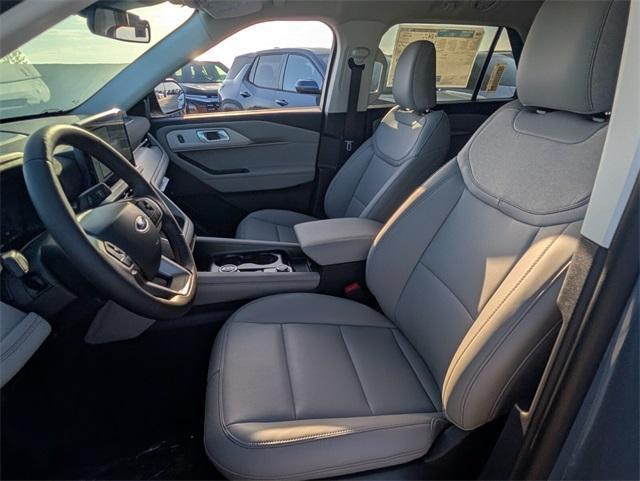 new 2025 Ford Explorer car, priced at $40,967