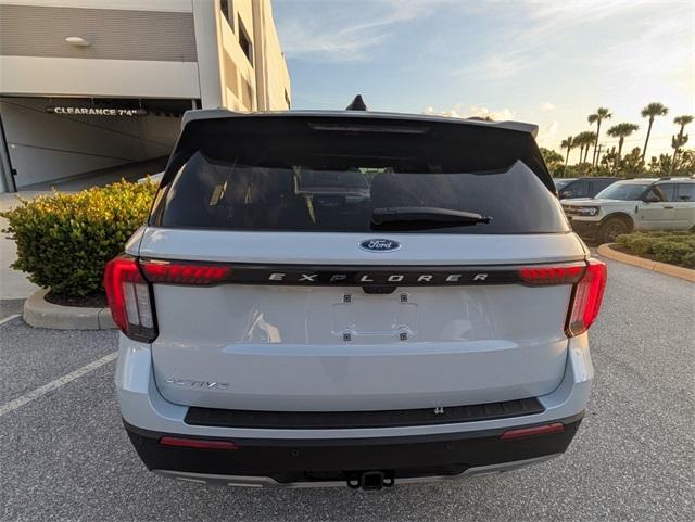 new 2025 Ford Explorer car, priced at $40,512