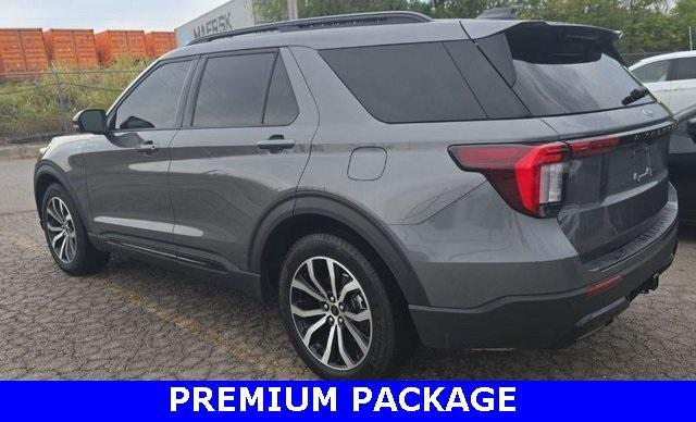 used 2025 Ford Explorer car, priced at $38,900