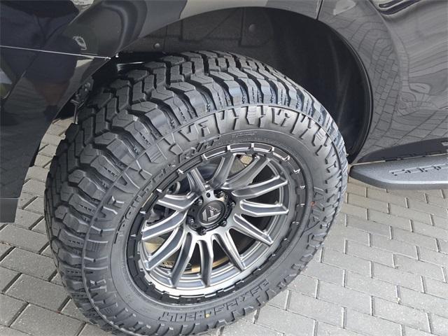 new 2025 Ford Expedition car, priced at $84,265