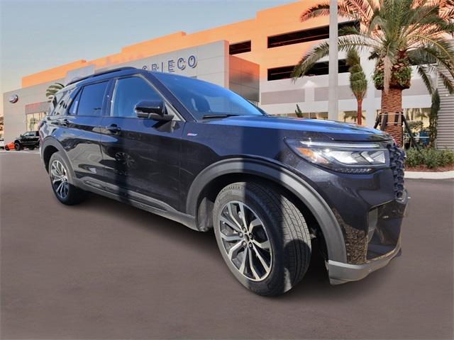 new 2025 Ford Explorer car, priced at $47,350