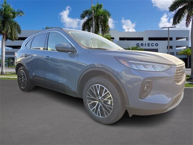 new 2025 Ford Escape car, priced at $34,995