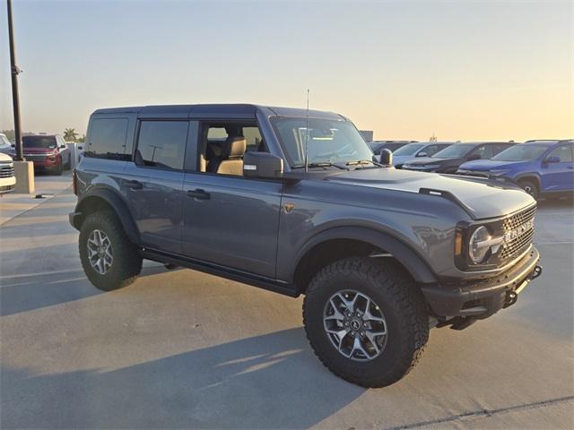 new 2025 Ford Bronco car, priced at $61,576