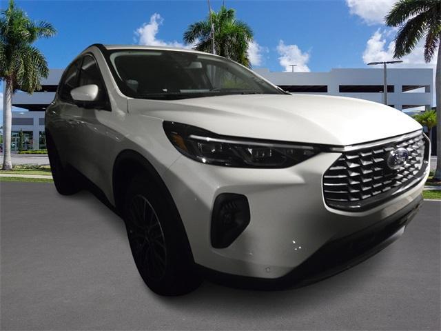 new 2025 Ford Escape car, priced at $40,244