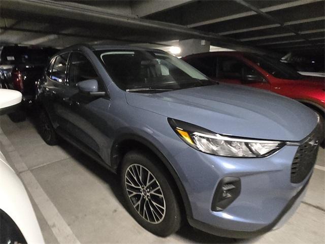 new 2025 Ford Escape car, priced at $32,996