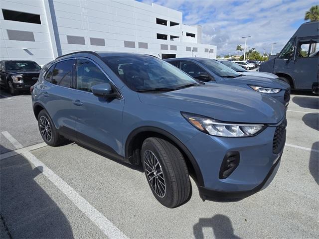 new 2025 Ford Escape car, priced at $38,995