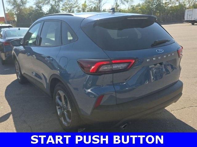 used 2025 Ford Escape car, priced at $25,900