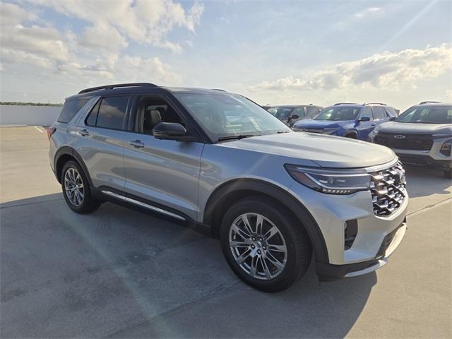 new 2025 Ford Explorer car, priced at $55,333