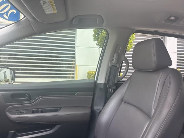 used 2018 Honda Odyssey car, priced at $27,900