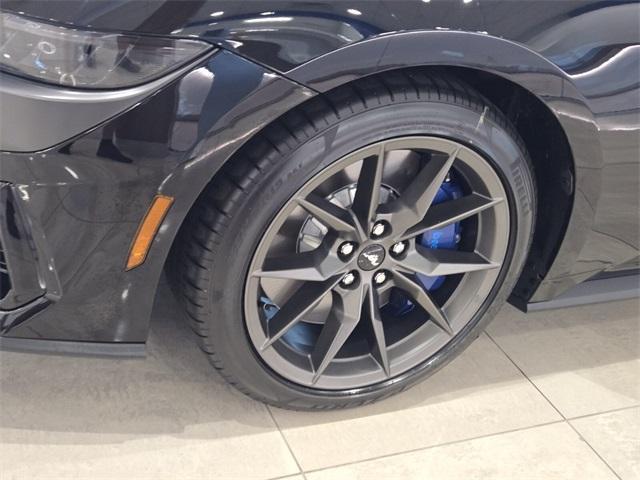 new 2025 Ford Mustang car