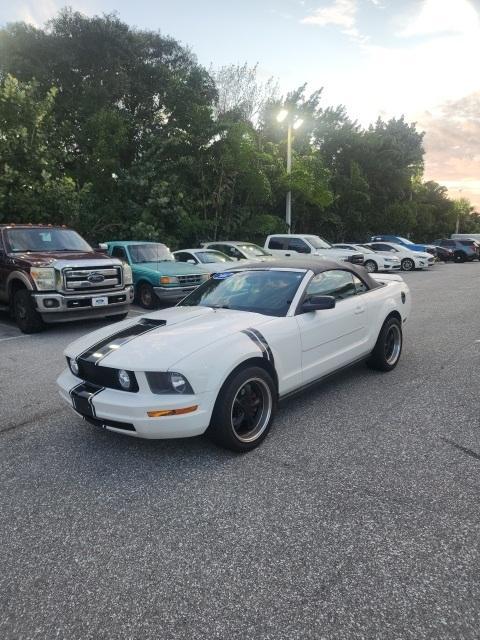 used 2007 Ford Mustang car, priced at $7,900