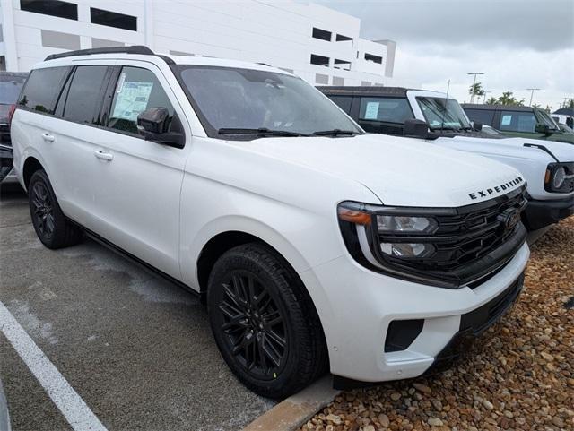 new 2025 Ford Expedition car, priced at $80,612