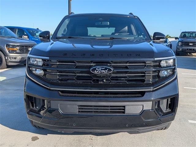 new 2025 Ford Expedition car, priced at $81,192