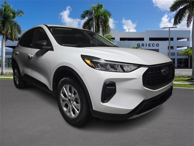 new 2025 Ford Escape car, priced at $30,248