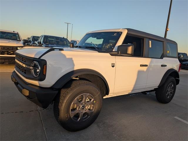 new 2025 Ford Bronco car, priced at $43,575