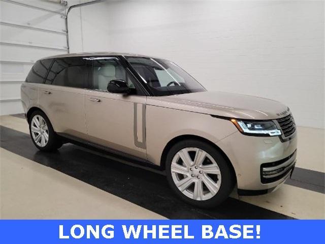 used 2022 Land Rover Range Rover car, priced at $109,898