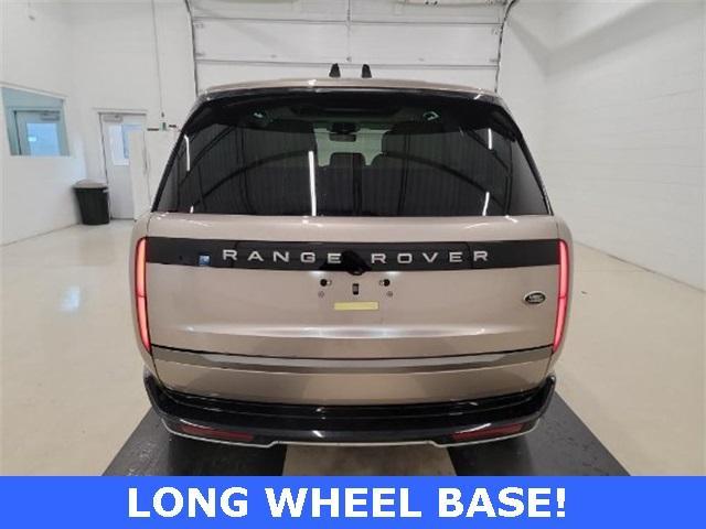 used 2022 Land Rover Range Rover car, priced at $109,898