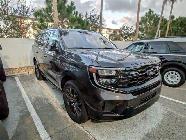 new 2025 Ford Expedition car, priced at $82,132
