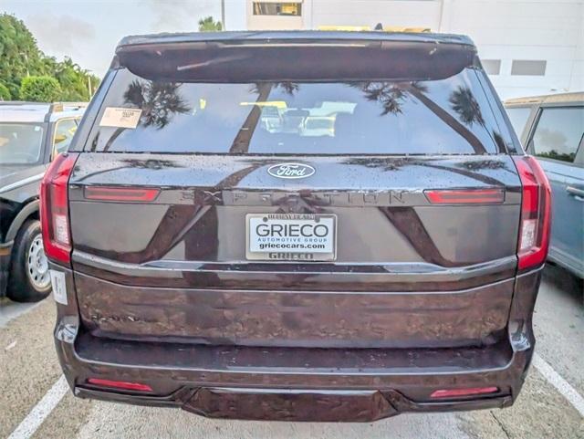 new 2025 Ford Expedition car, priced at $82,132