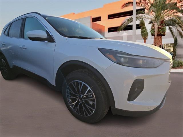 new 2025 Ford Escape car, priced at $44,520