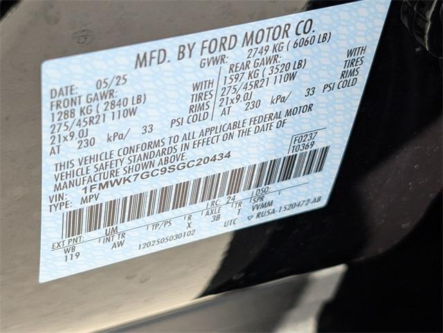 new 2025 Ford Explorer car, priced at $51,368