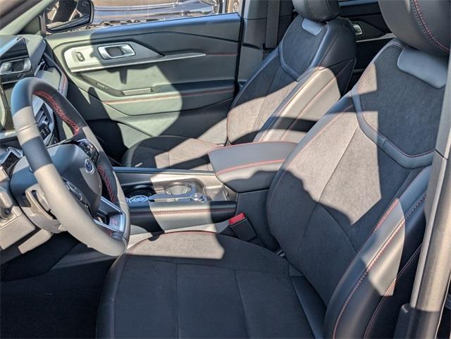 new 2025 Ford Explorer car, priced at $51,368