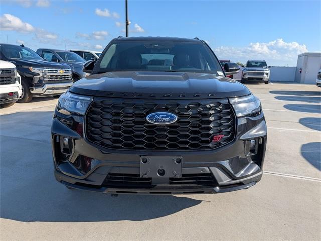 new 2025 Ford Explorer car, priced at $51,368