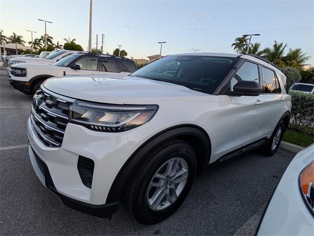 used 2025 Ford Explorer car, priced at $37,500