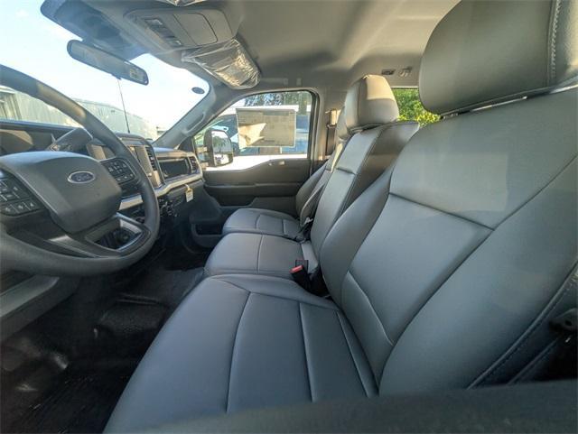 new 2025 Ford F-250 car