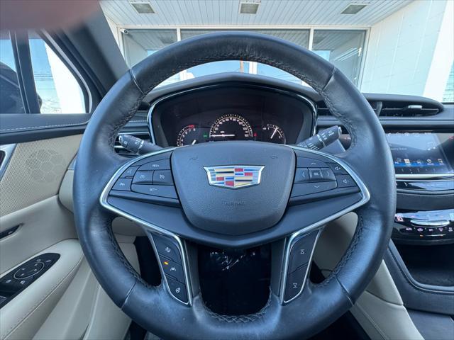 used 2017 Cadillac XT5 car, priced at $15,900