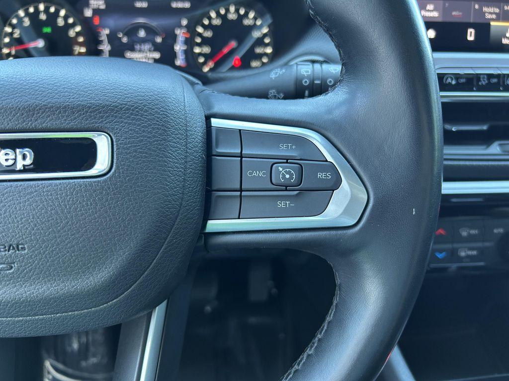 used 2022 Jeep Compass car, priced at $18,900