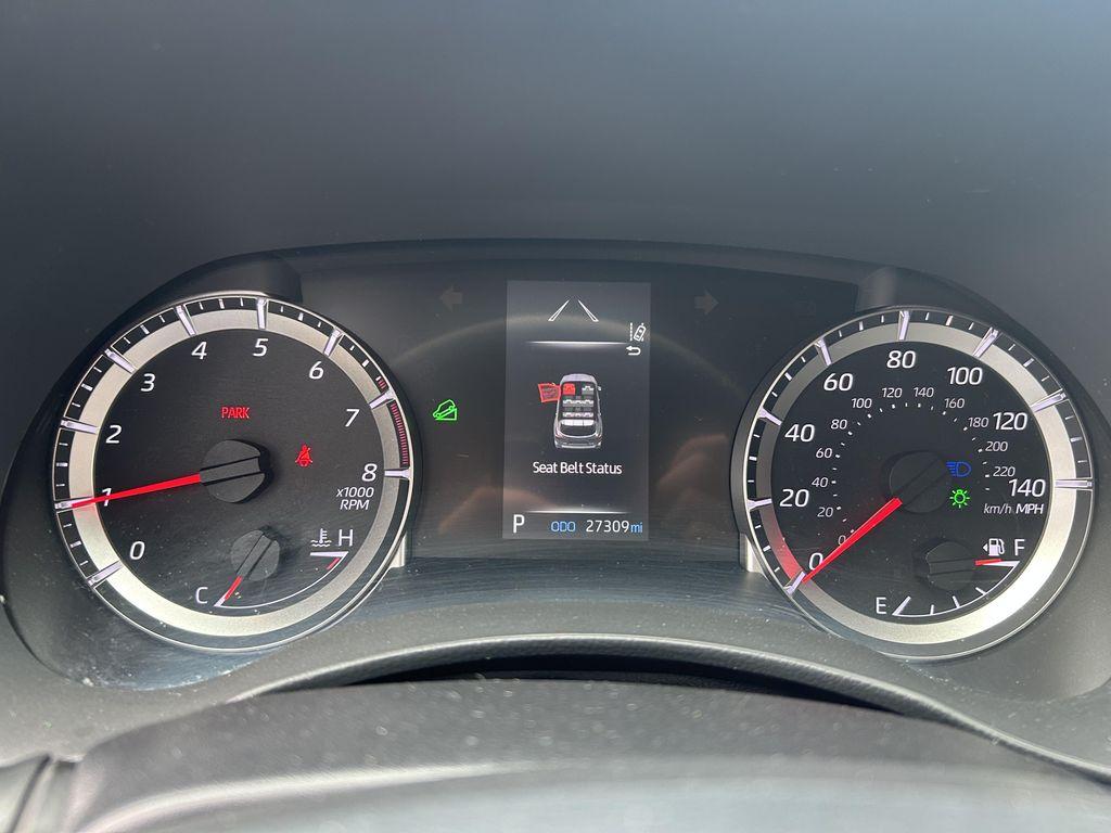 used 2022 Toyota Highlander car, priced at $24,900
