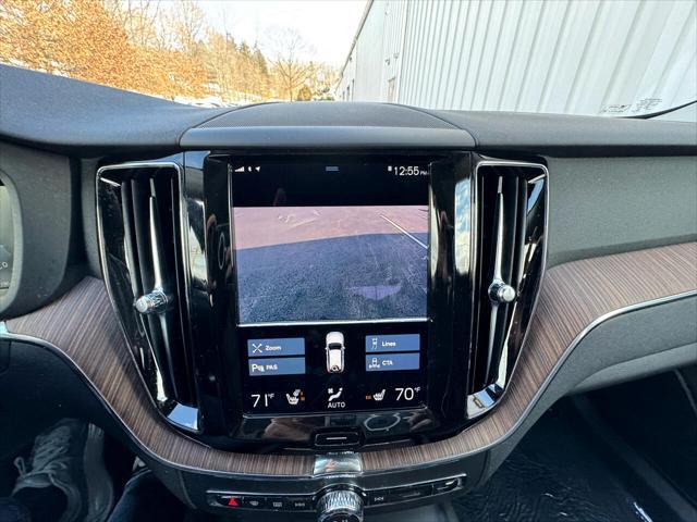 used 2021 Volvo XC60 car, priced at $25,900