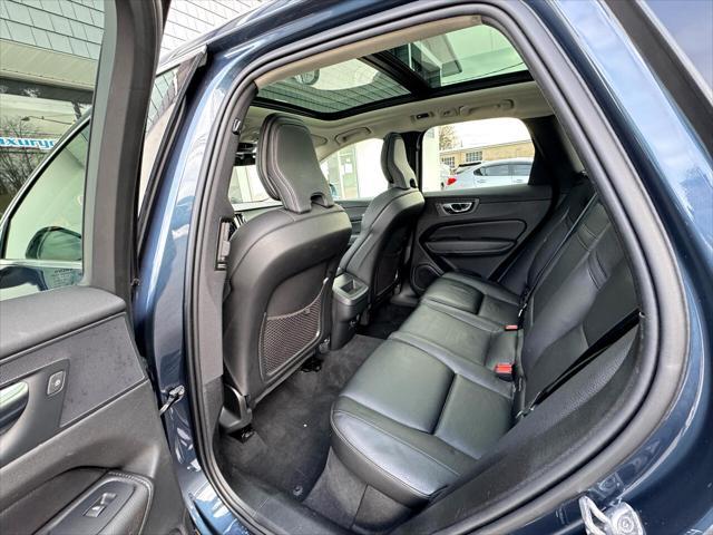 used 2021 Volvo XC60 car, priced at $25,900