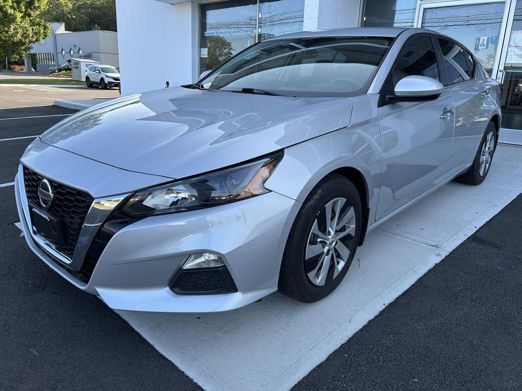 used 2022 Nissan Altima car, priced at $15,500