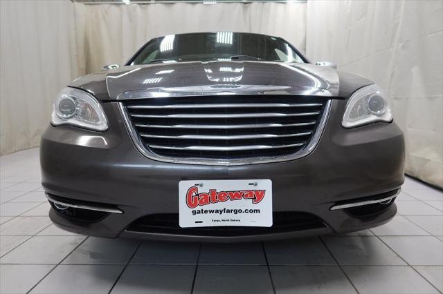 used 2014 Chrysler 200 car, priced at $5,555