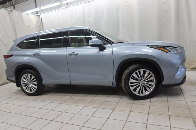 used 2024 Toyota Highlander car, priced at $49,538