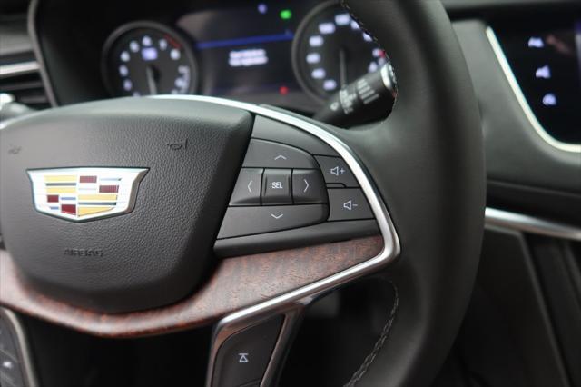 used 2025 Cadillac XT5 car, priced at $54,437