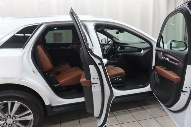 used 2025 Cadillac XT5 car, priced at $54,437