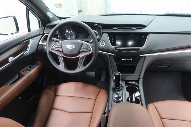 used 2025 Cadillac XT5 car, priced at $54,437