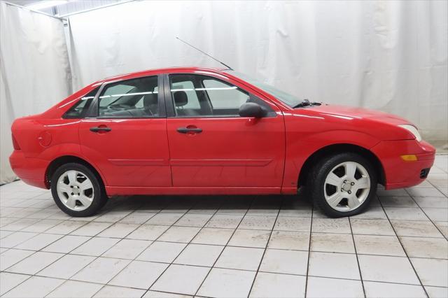 used 2007 Ford Focus car, priced at $2,500