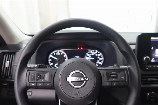 new 2025 Nissan Pathfinder car, priced at $40,360