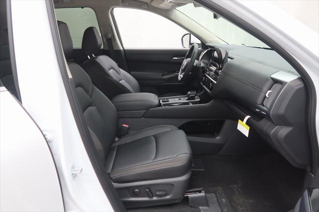 new 2025 Nissan Pathfinder car, priced at $50,005