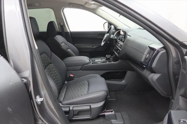 new 2025 Nissan Pathfinder car, priced at $40,360