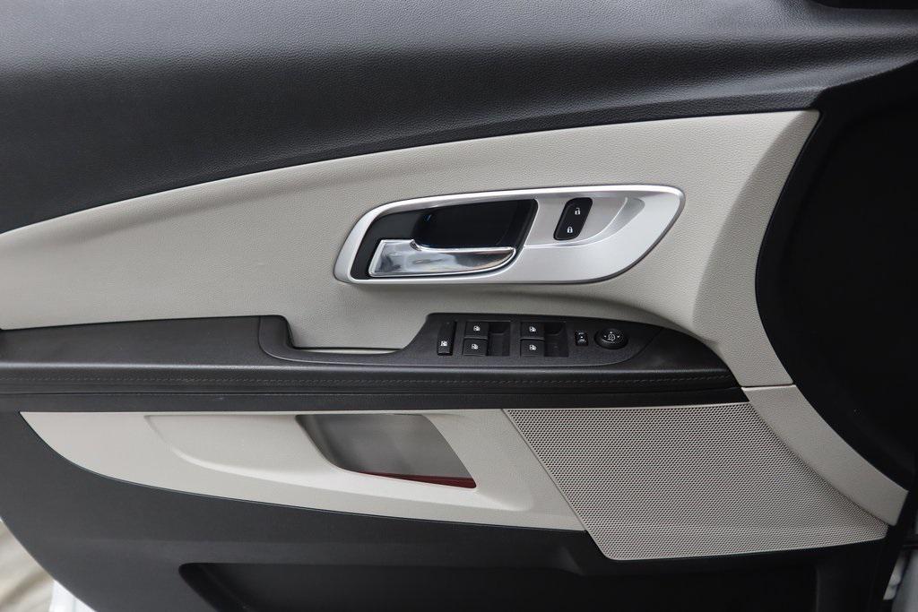 used 2016 Chevrolet Equinox car, priced at $9,500
