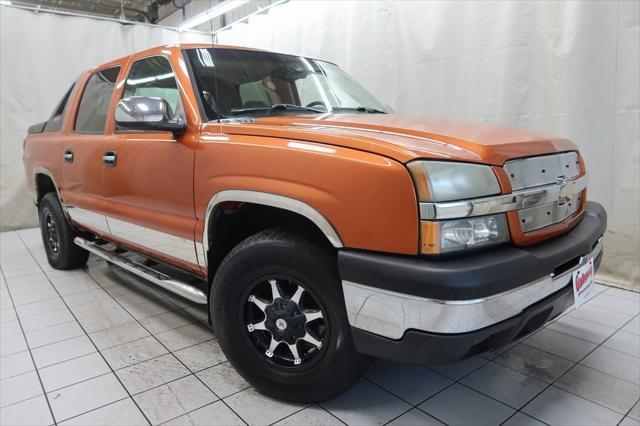 used 2005 Chevrolet Avalanche car, priced at $7,495