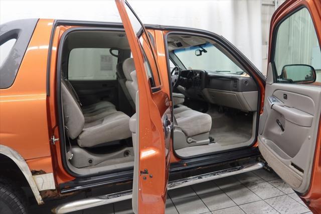 used 2005 Chevrolet Avalanche car, priced at $7,495