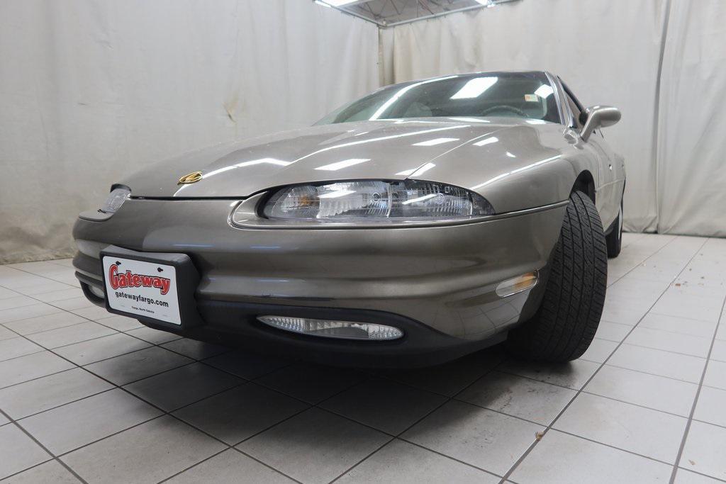used 1999 Oldsmobile Aurora car, priced at $3,900